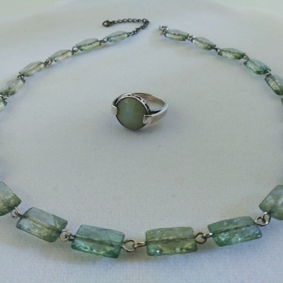 Vintage Mint Green necklace, Prehnite Silver ring - Picture 7 of 8